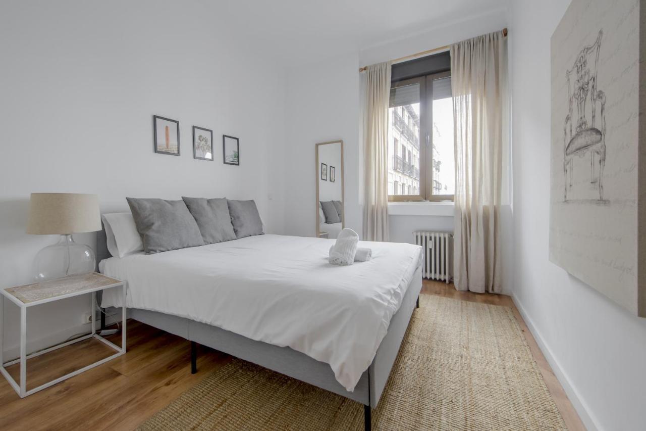 Luxury Apartamento De 5 Hab En El Centro De Madrid Appartamento Esterno foto